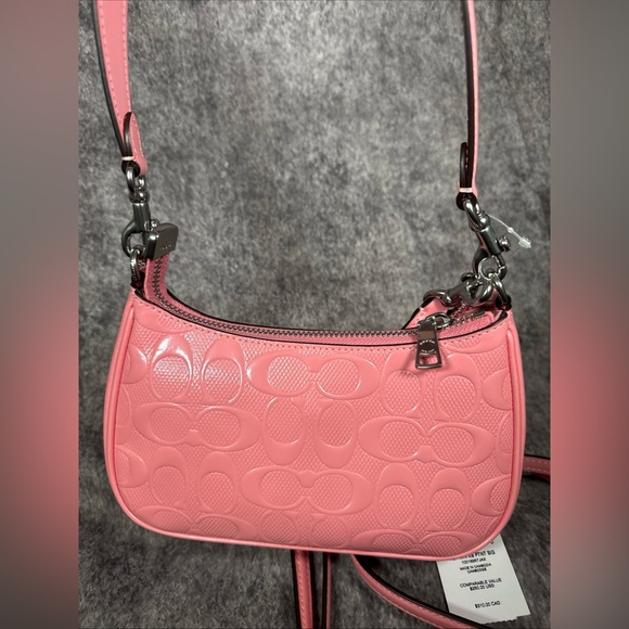 NWT Coach Teri Mini Crossbody Bag with Signature Leather Heart Charm CCZ29 pink - Picture 2 of 9